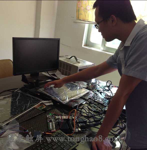 車(chē)載觸摸顯示屏 車(chē)載觸摸顯示屏